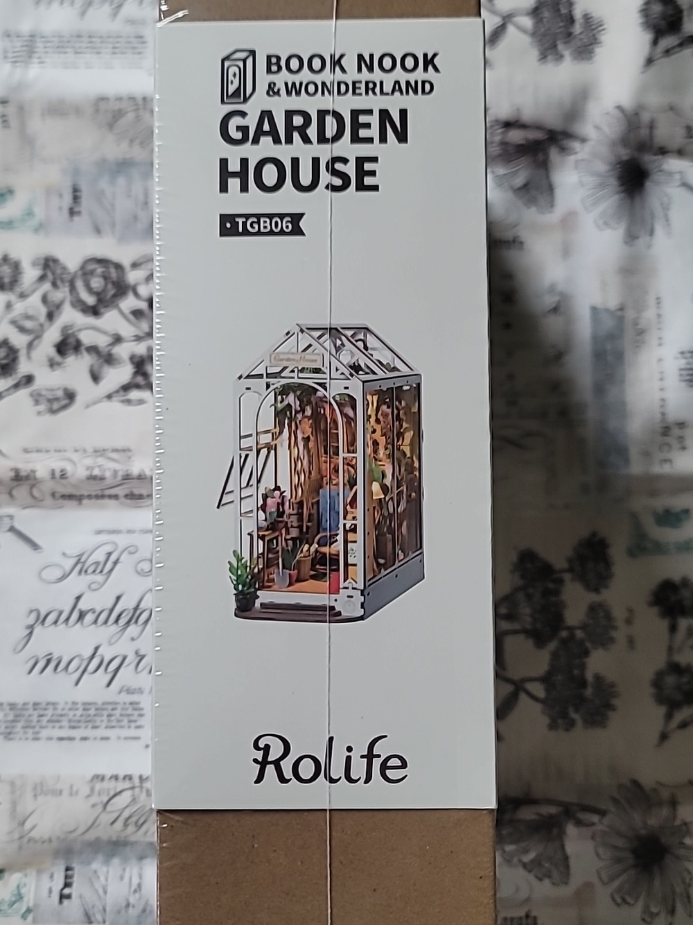NEW Rolife Book Nook & Wonderland Garden House Miniature - Picture 5 of 5